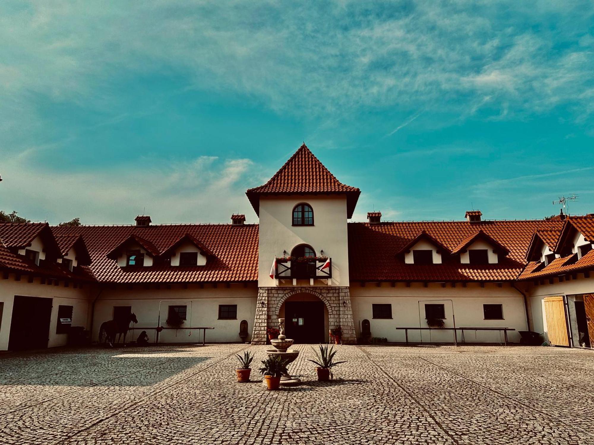 Stanica Hucul Hotel Sułkowice Kültér fotó